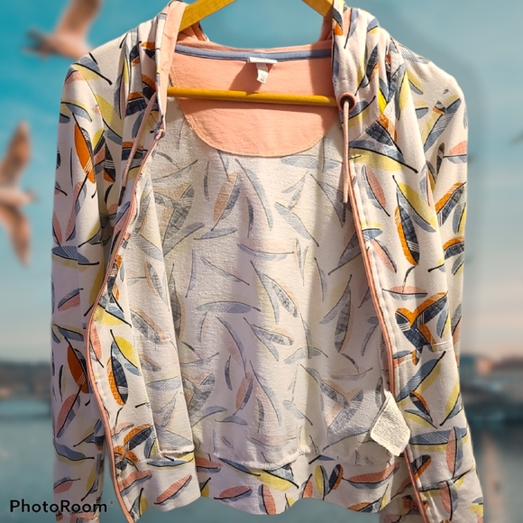 🦇2/$15-Bench hoodie - Picture 3 of 16